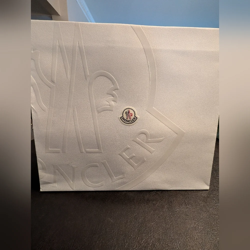Designer Gift Bag Bundle – Dior, Gucci, Kith & More | Luxury Packaging Set - Picture 12 of 14